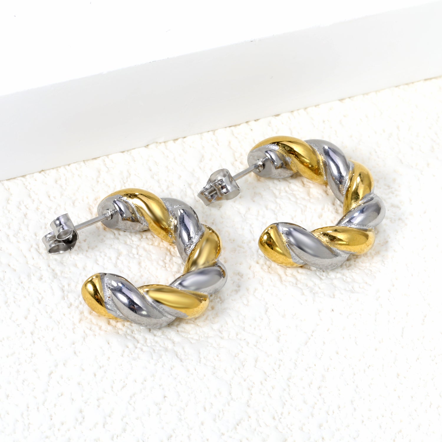 Aretes Entrelazados Bicolor